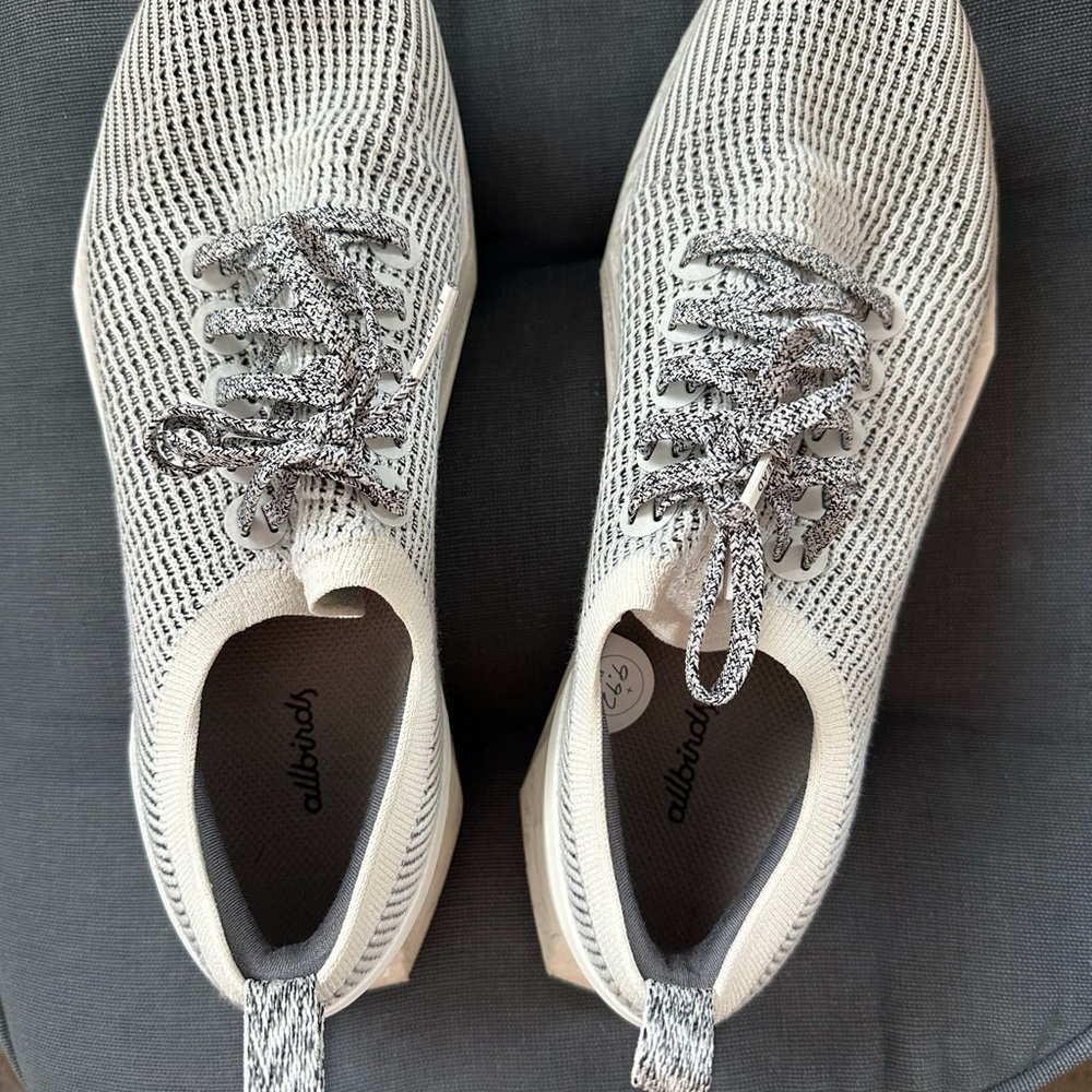 Allbirds Men’s White and Gray Knit Sneakers